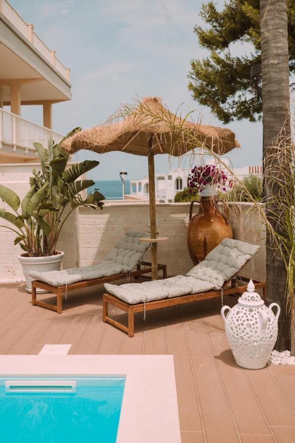 Dimora Nesea Bed & Breakfast Cozze ภายนอก รูปภาพ
