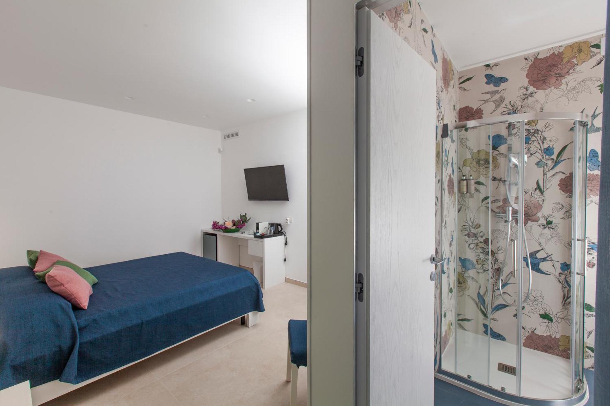 Dimora Nesea Bed & Breakfast Cozze ภายนอก รูปภาพ
